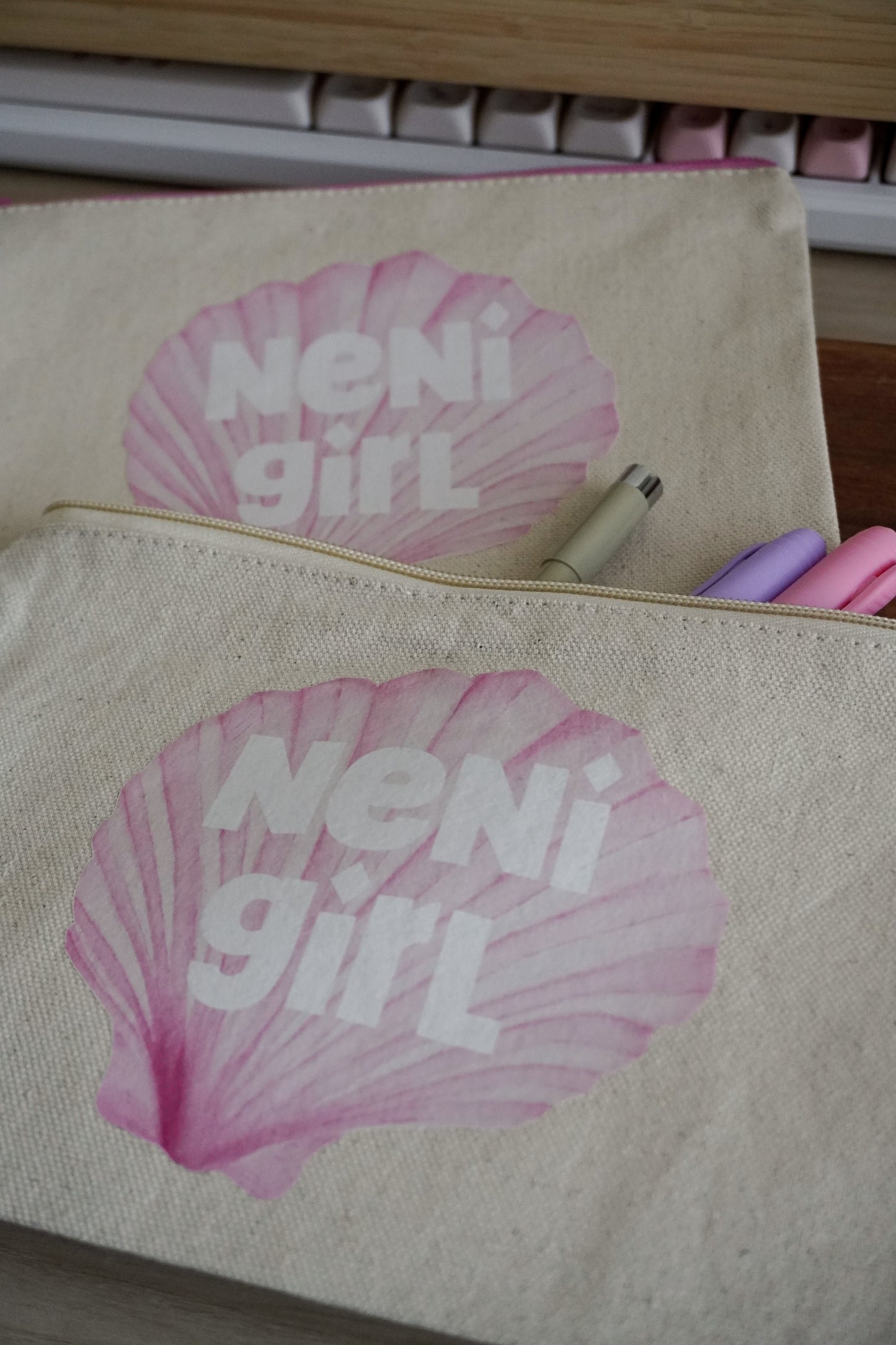 Neni Girl Pouch