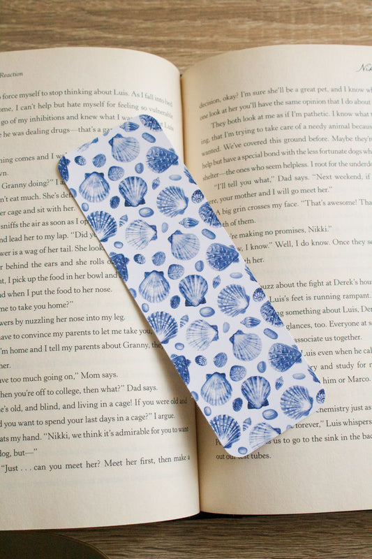 Clam Shell Bookmark